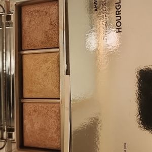 Ambient Metallic Strobe Lighting Palette Hourglass